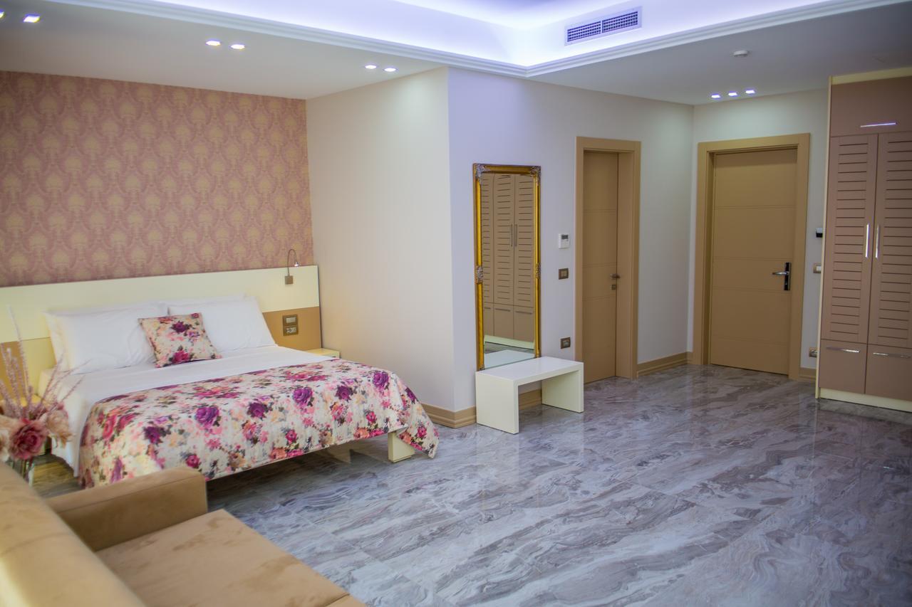 Hotel Vila Koral Дуррес Екстер'єр фото